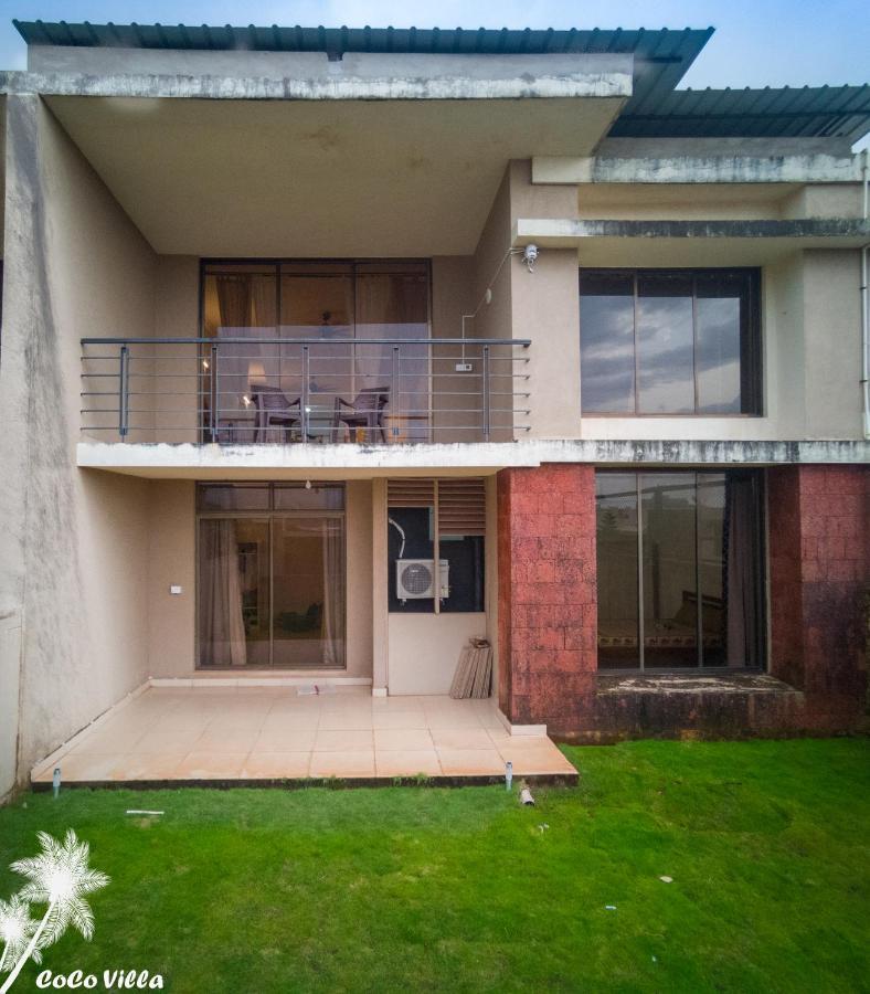 Coco Villa - 3 Bhk Private Sea View Villa With Garden Sancoale Exteriör bild